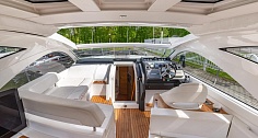 Аренда моторной яхты Fairline Targa 44 в Москве